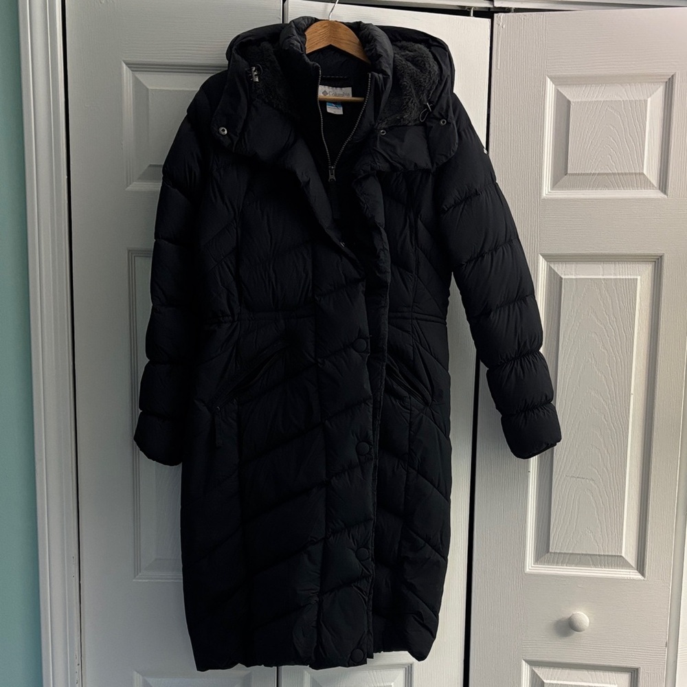 Ember Springs Black Puffer Coat for Women